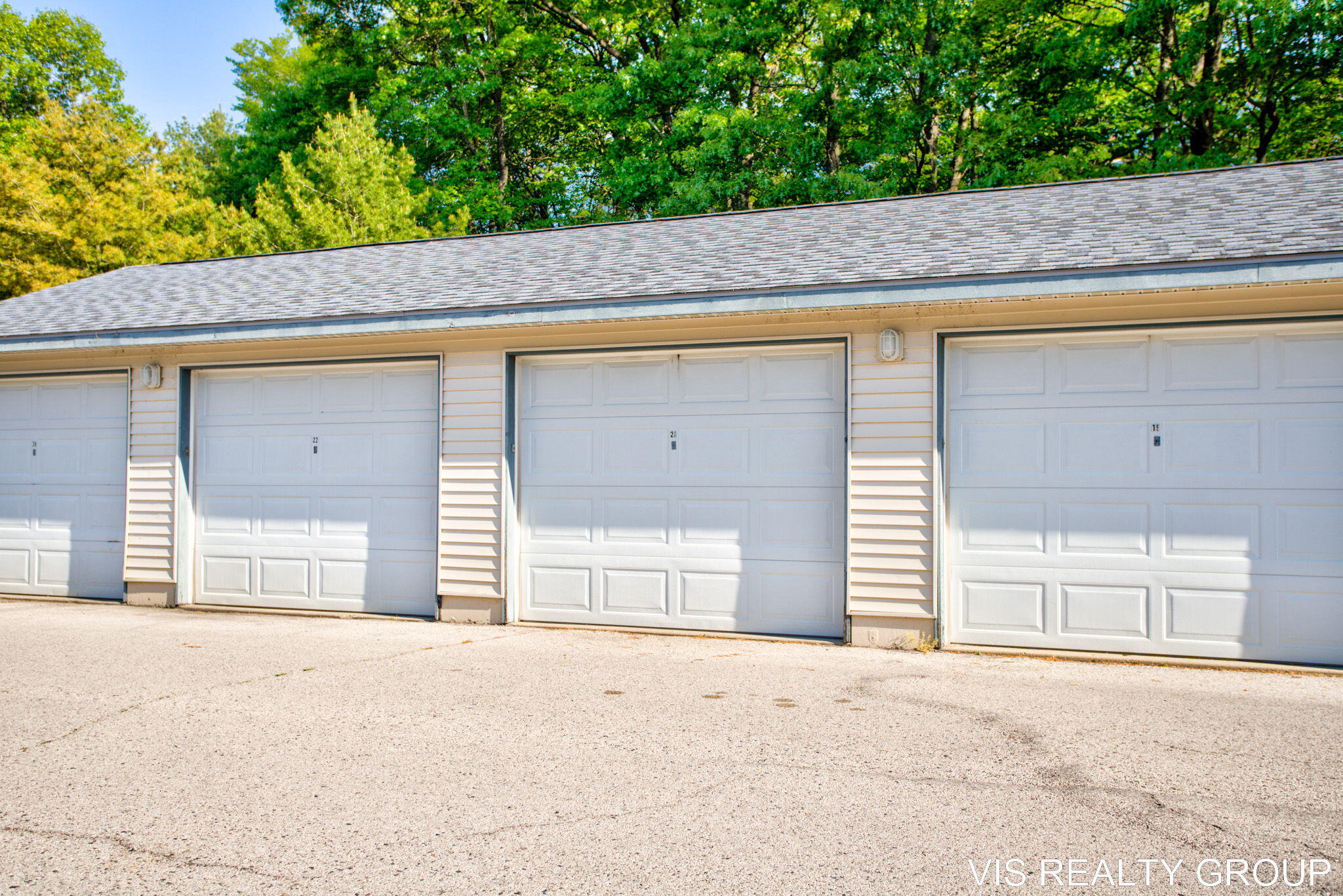 18400 North Ridge Court, Unit 20 Spring Lake, MI 49456 - Photo 6 of 49 5-web-or-mls-18400 N Ridge Ct, Spring La