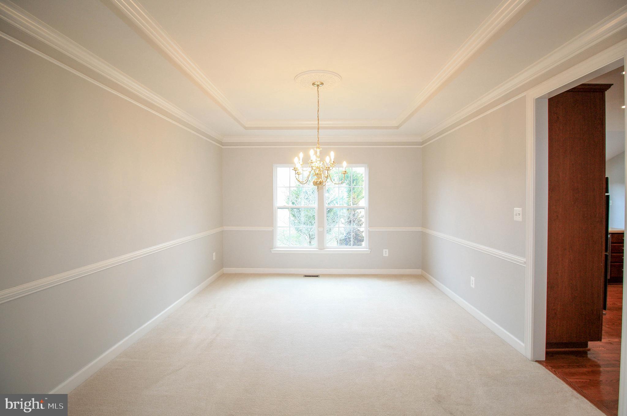 37 Fawn Hill Road Hanover, PA 17331 - Photo 23 of 54 Dining Room