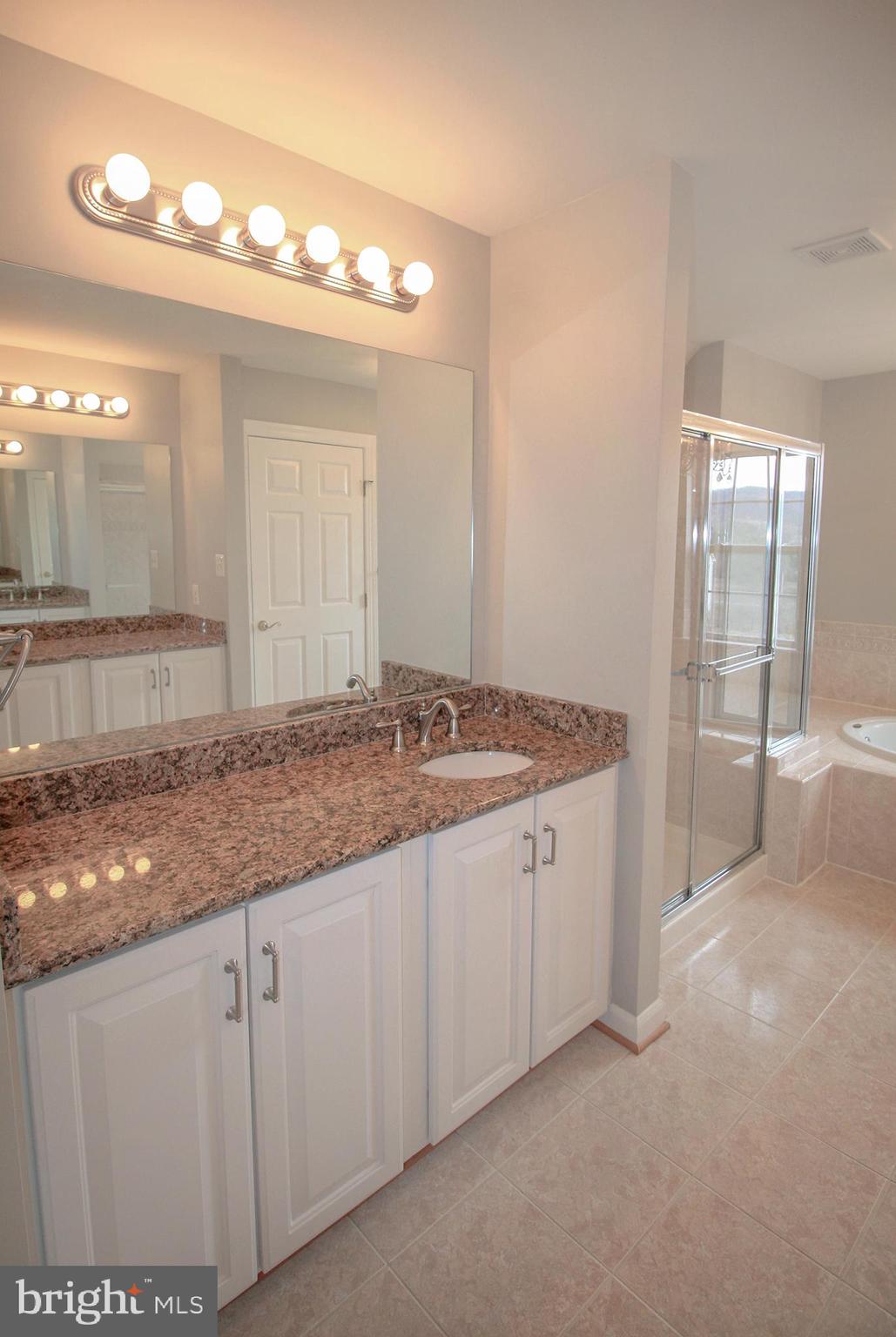 37 Fawn Hill Road Hanover, PA 17331 - Photo 29 of 54 Master Bath