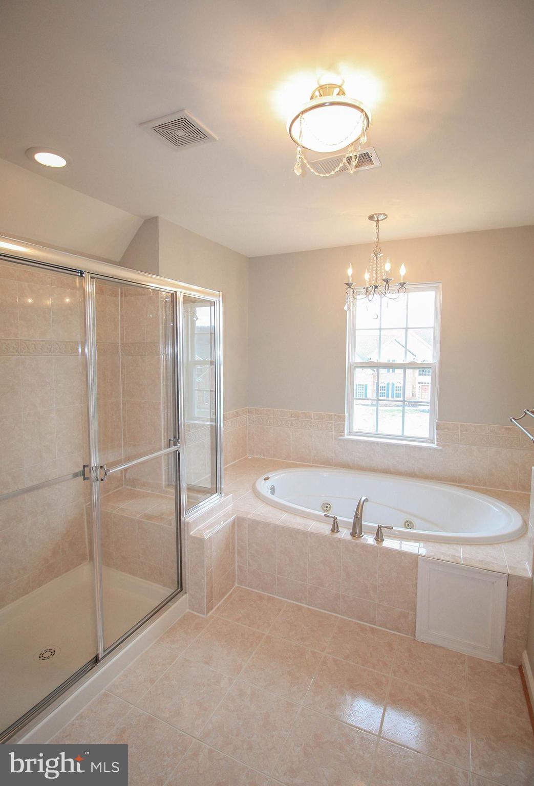 37 Fawn Hill Road Hanover, PA 17331 - Photo 31 of 54 Master Bath
