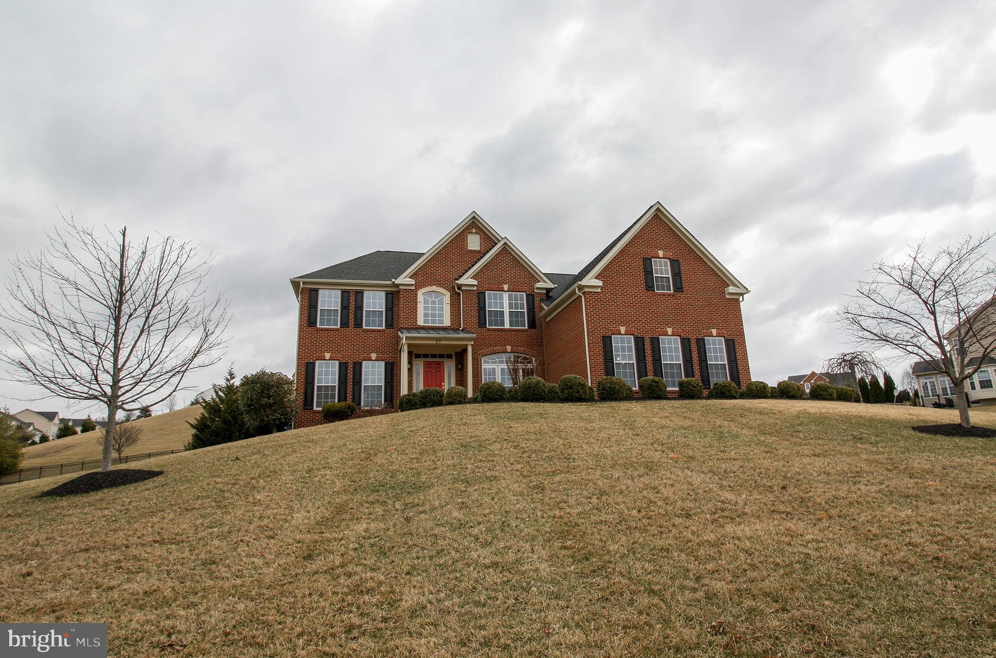 37 Fawn Hill Road Hanover, PA 17331 - Photo 42 of 54 Front of home