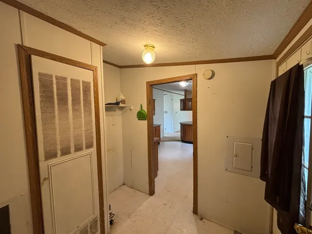 $99,900 | 18 Lincoln Street, Lawndale, IL 61751