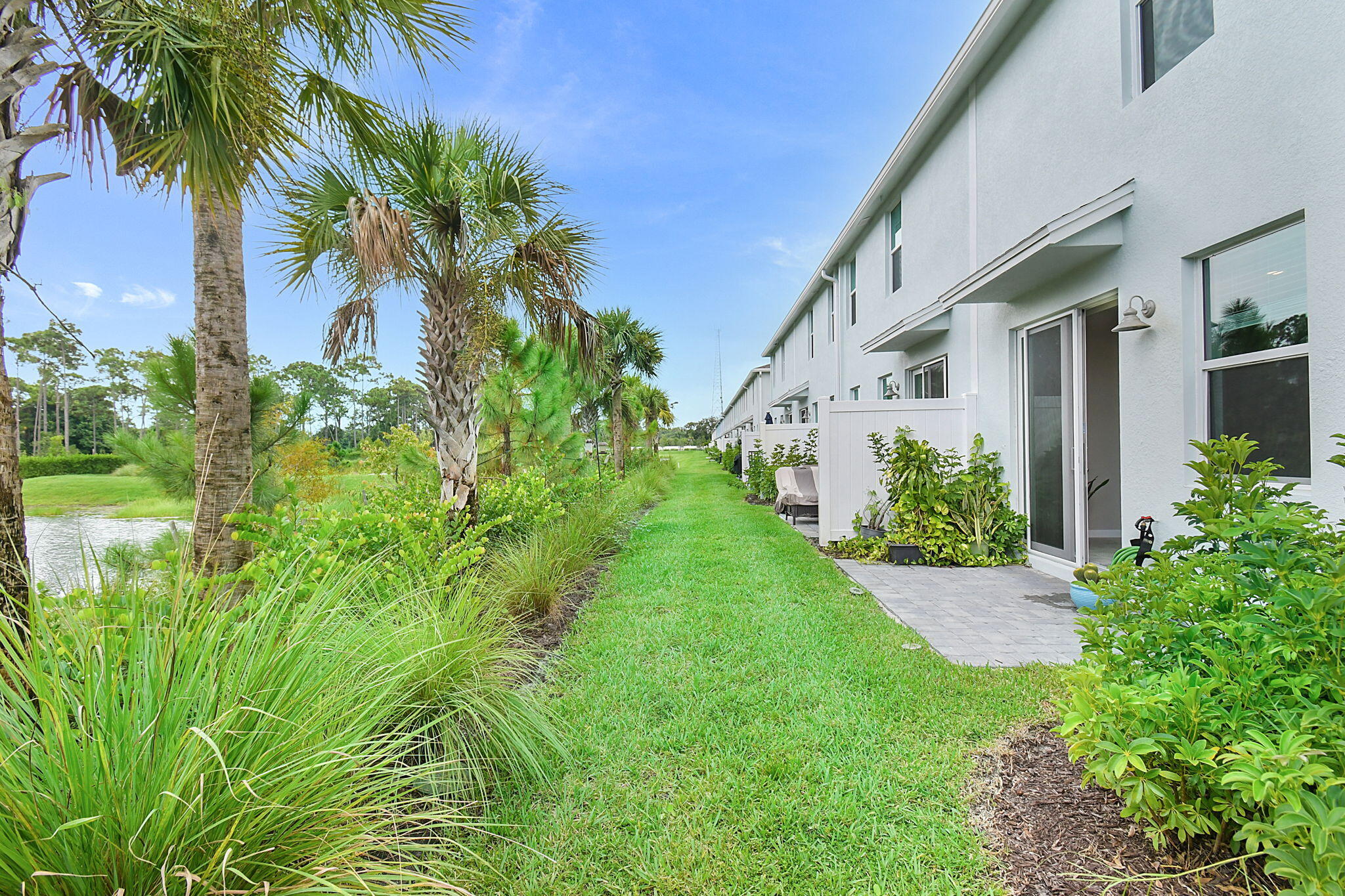 5766 Southeast Edgewater Circle Stuart, FL 34997 - Photo 16 of 47 Rear Yard