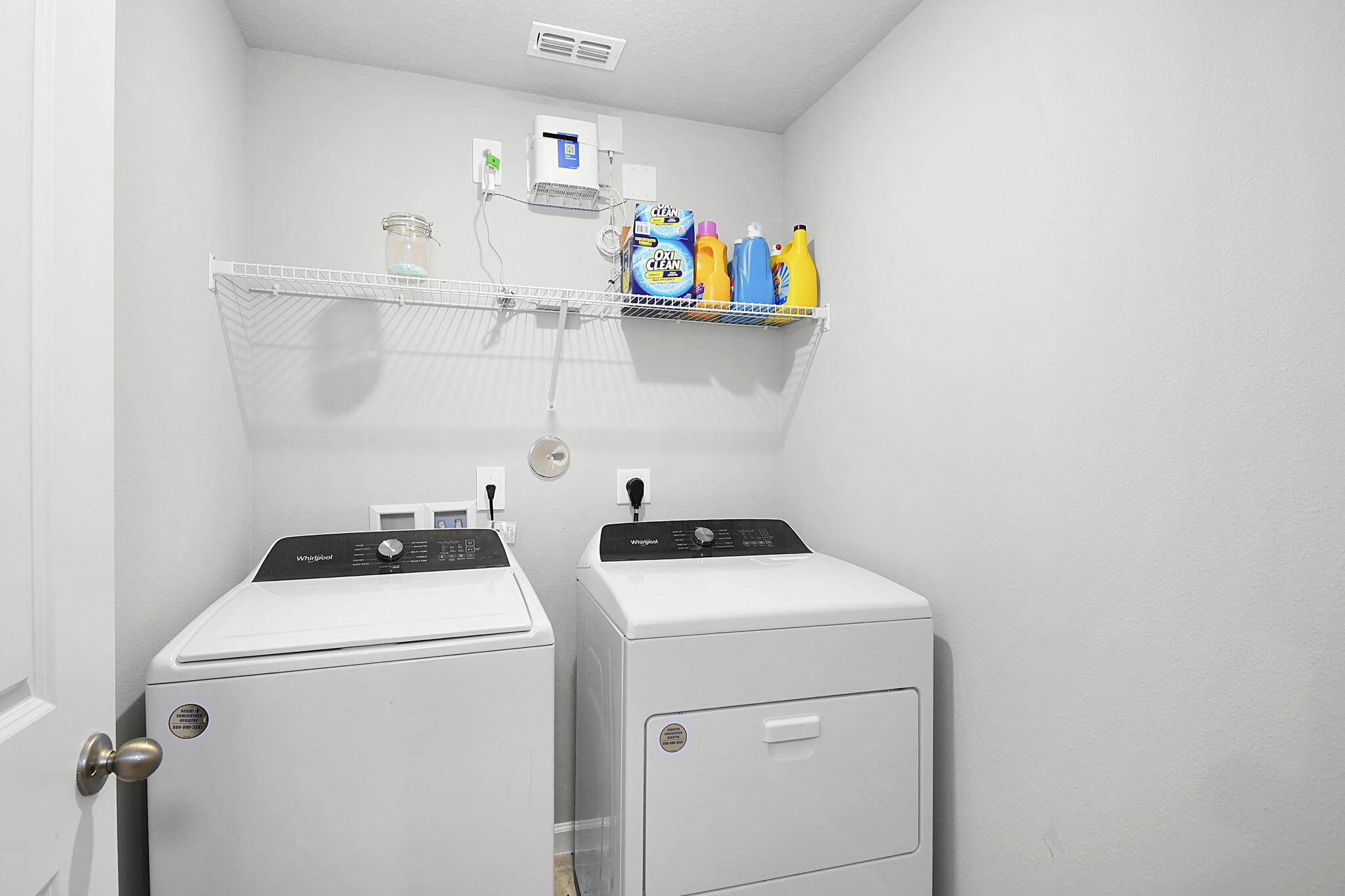 5766 Southeast Edgewater Circle Stuart, FL 34997 - Photo 31 of 47 Laundry Room with Washer & Dryer