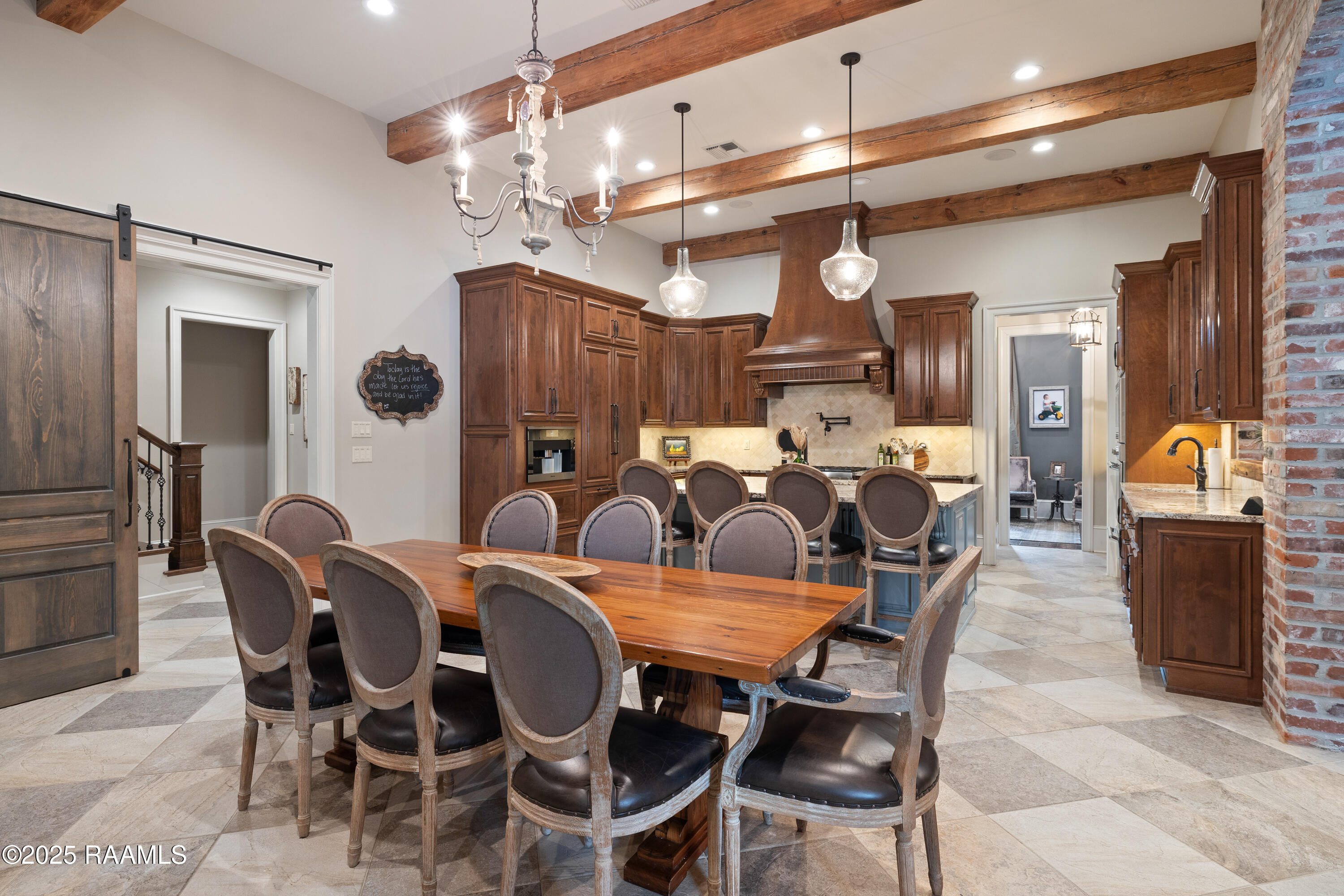 114 Daniel St. Martinville, LA 70582 - Photo 17 of 57 Dining/Kitchen