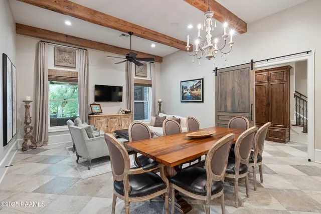 $1,175,000 | 114 Daniel, St. Martinville, LA 70582