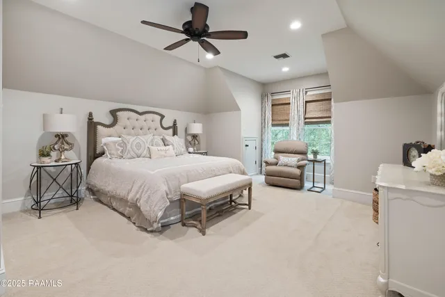 $1,175,000 | 114 Daniel, St. Martinville, LA 70582