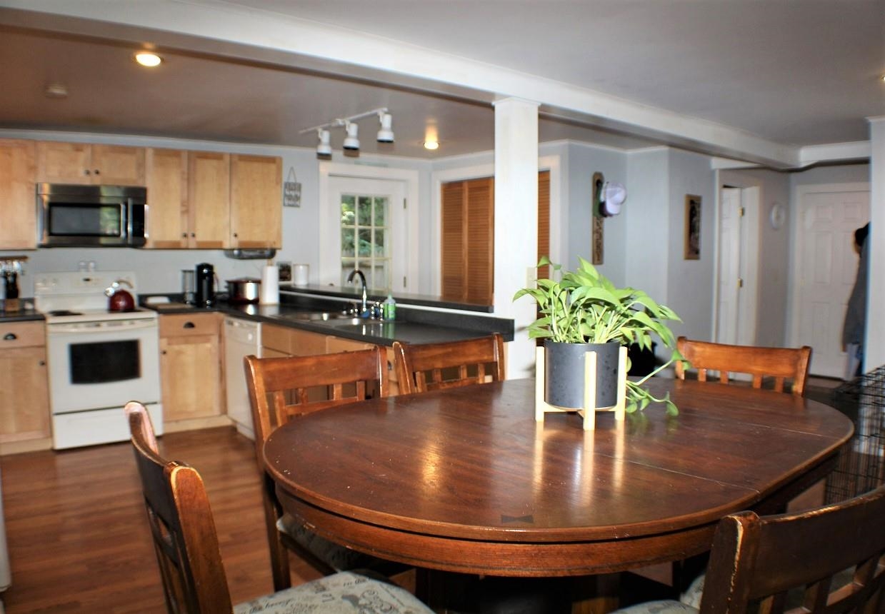 15 Plain Street Barre, VT 05641 - Photo 10 of 14