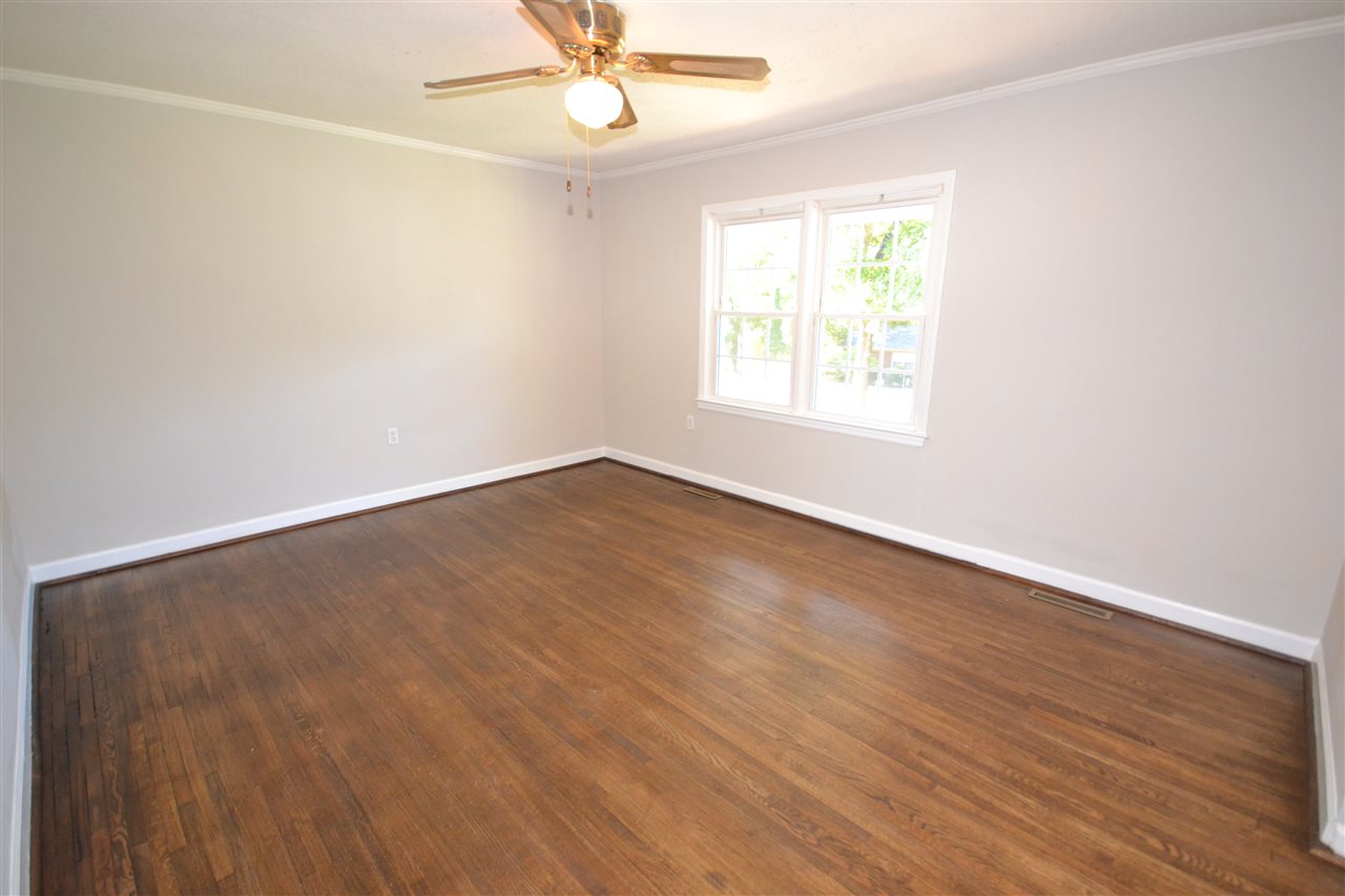 117 State Rd S-42-9791 Greer, SC 29651 - Photo 3 of 12 Gallery Image 3