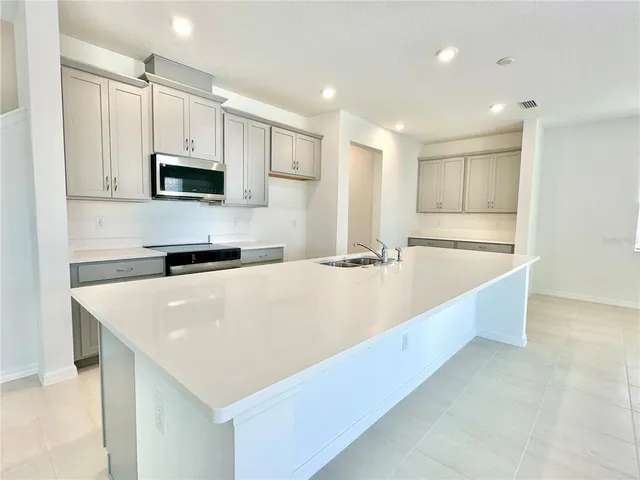 $2,500 | 1192 Happy Frst Loop, DeLand, FL 32720