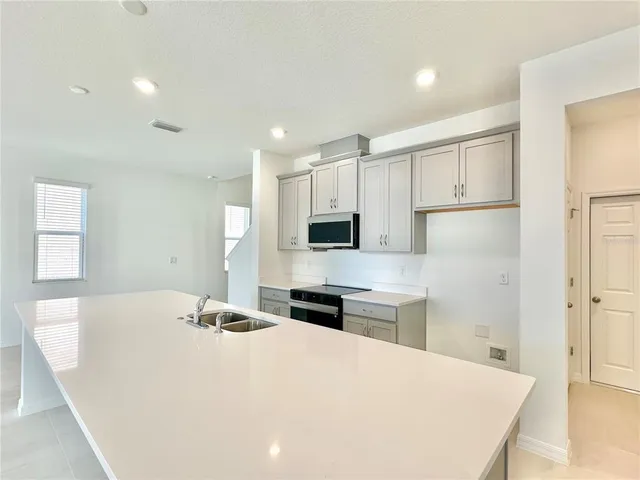 $2,500 | 1192 Happy Frst Loop, DeLand, FL 32720