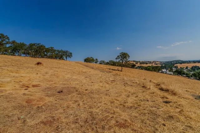 a view of a ocean beach