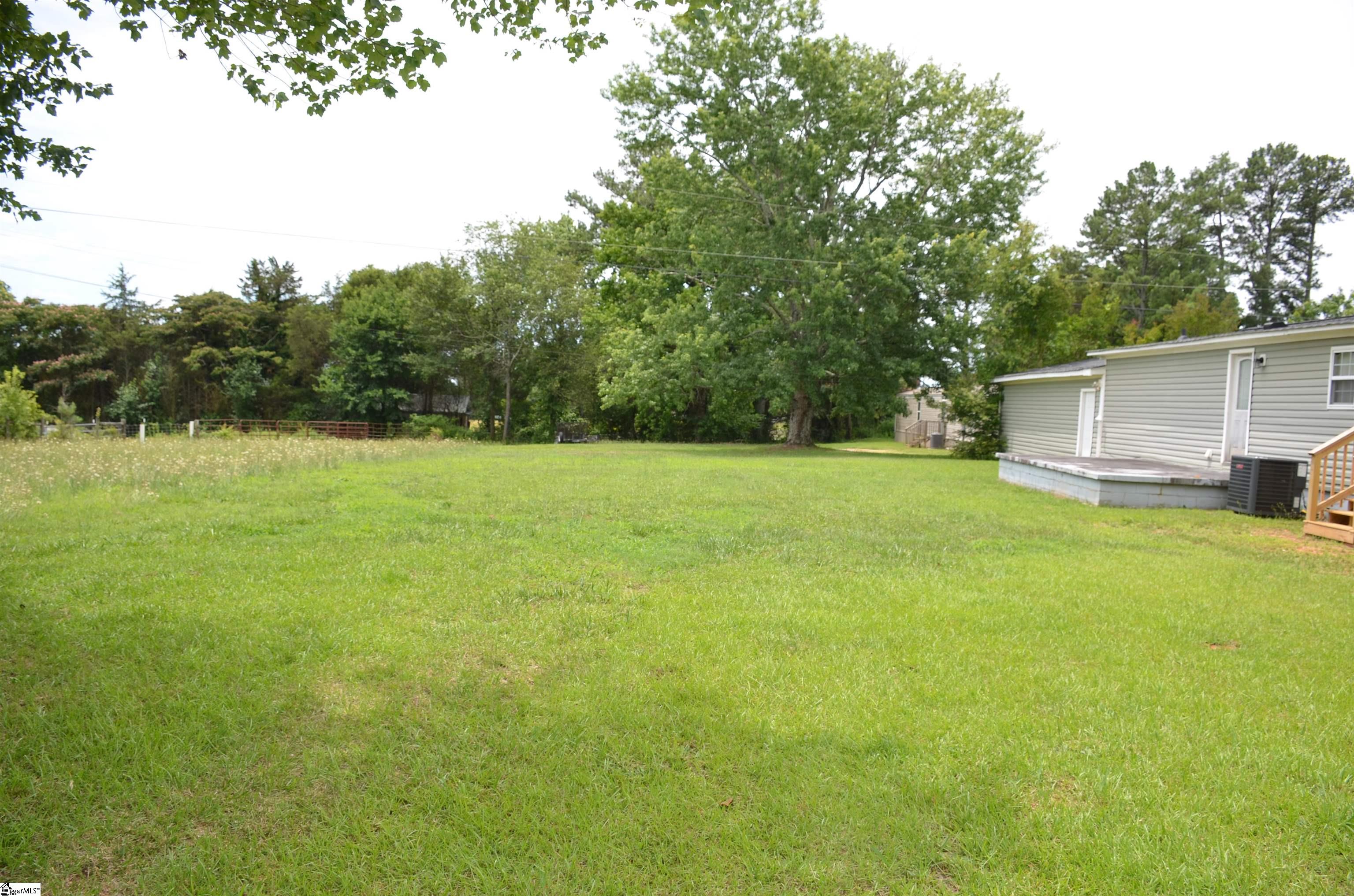 733 Brockman McClimon Road Greer, SC 29651 - Photo 13 of 27