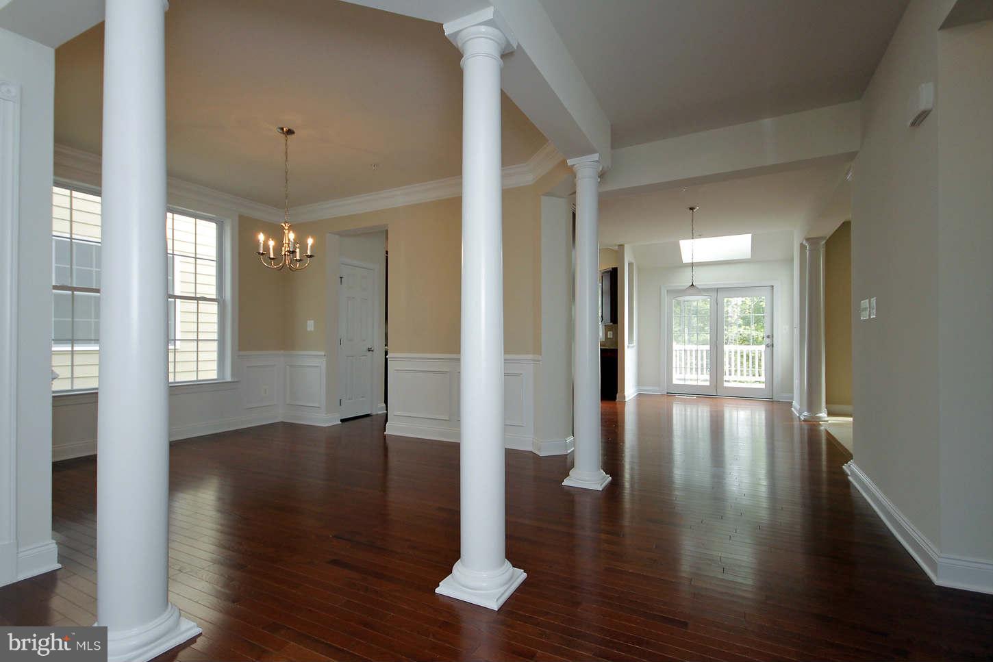 4019 Bridle Ridge Road Upper Marlboro, MD 20772 - Photo 5 of 15 Woodstock Federal Dining Room (Flooring Carpet)