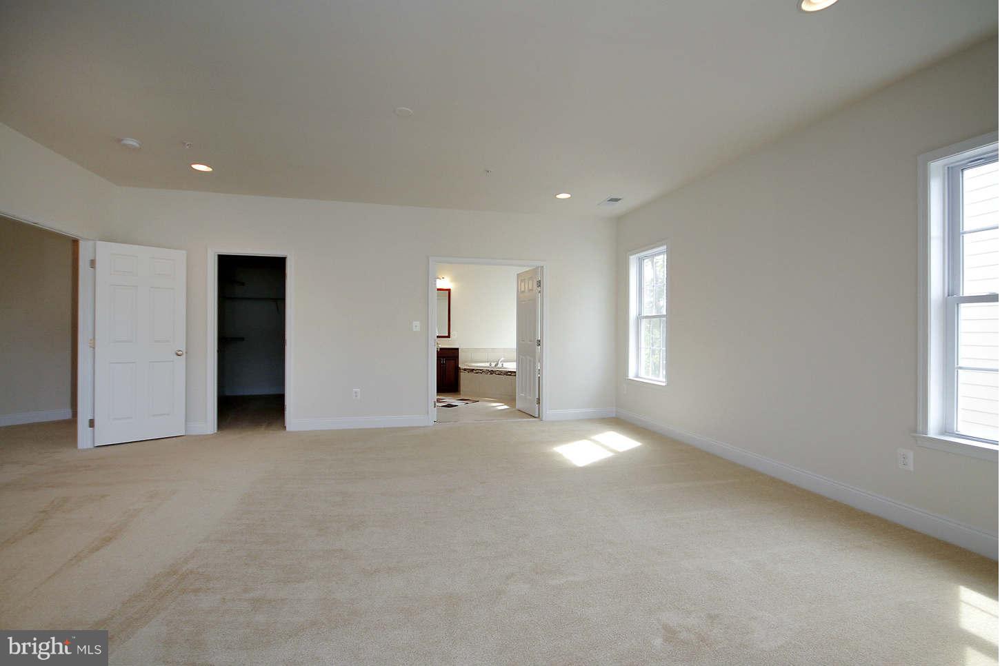 4019 Bridle Ridge Road Upper Marlboro, MD 20772 - Photo 8 of 15 Woodstock Federal Master Bedroom