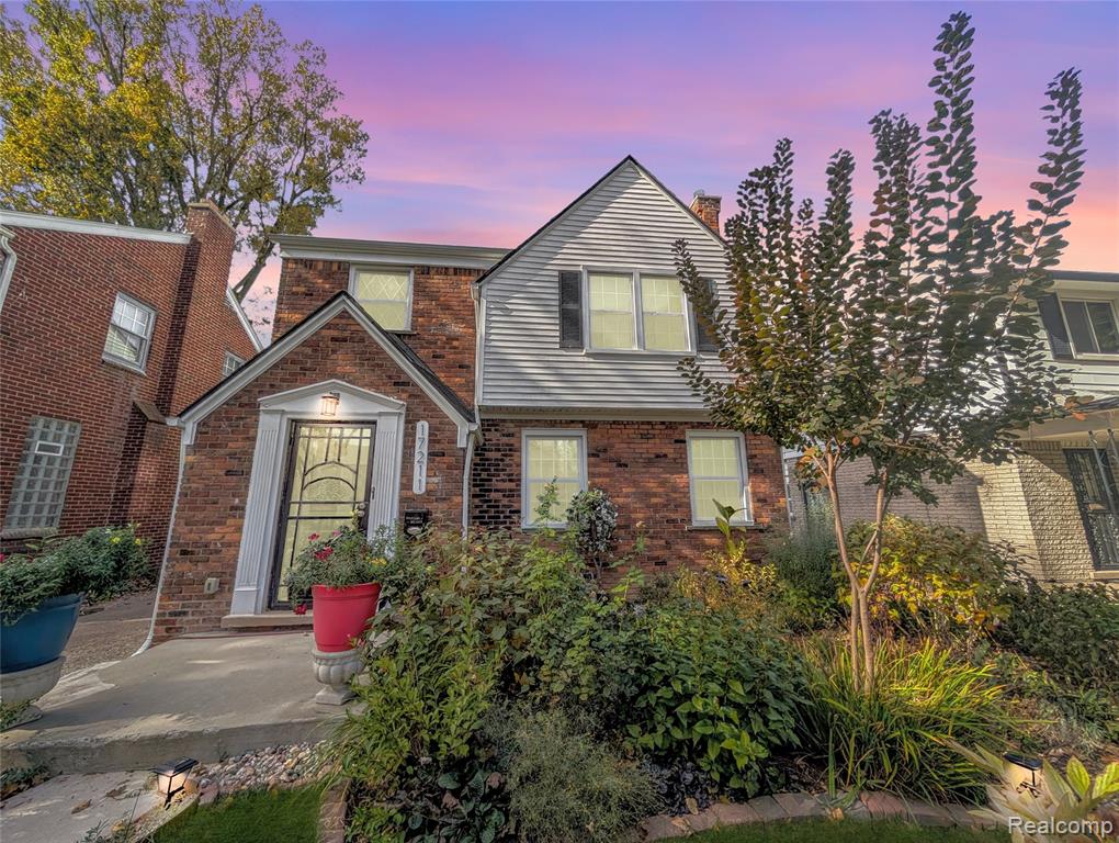 17211 Huntington Road Detroit, MI 48219 - Photo 1 of 28 Gallery Image 1
