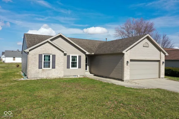 $284,900 | 31 Hickory Lane South, Crawfordsville, IN 47933