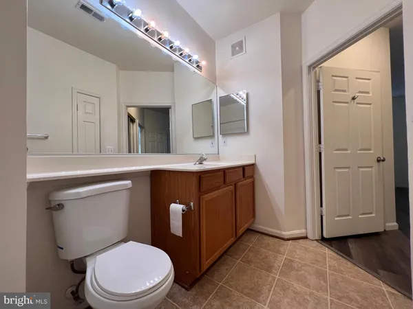 $2,000 | 3511 Piney Woods Place, Unit C104, Laurel, MD 20724