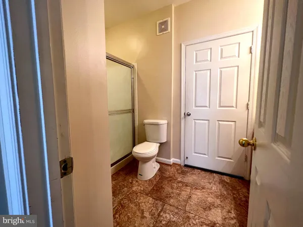 $2,000 | 3511 Piney Woods Place, Unit C104, Laurel, MD 20724