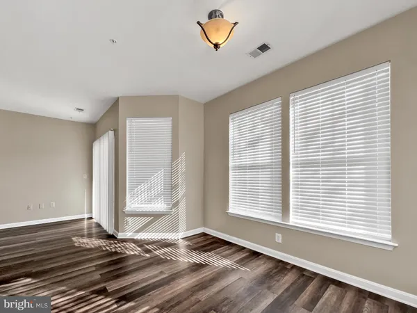 $2,000 | 3511 Piney Woods Place, Unit C104, Laurel, MD 20724