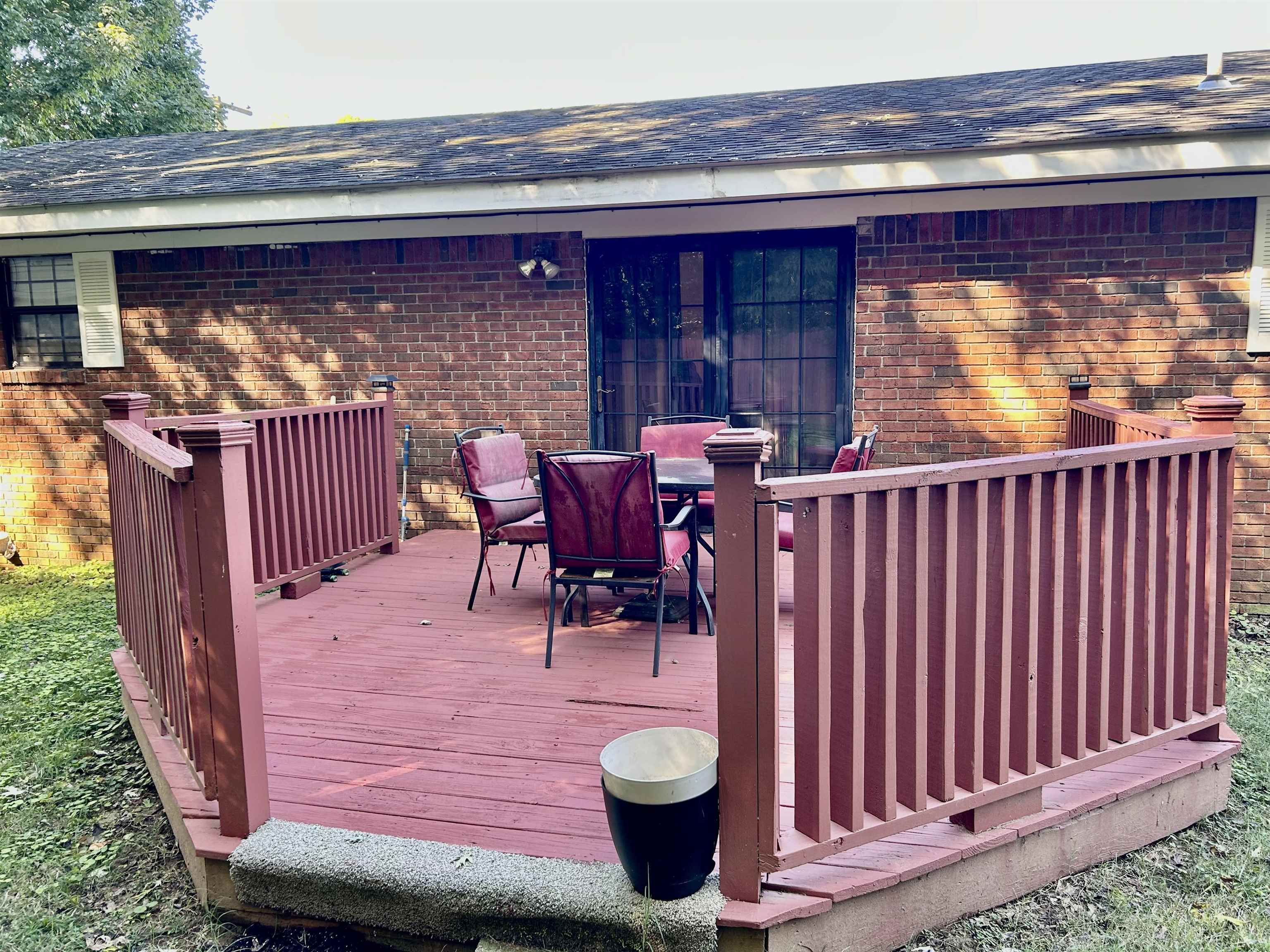 224 Mary Lynn Avenue Ripley, TN 38063 - Photo 4 of 16 a view of a chair and table in the patio