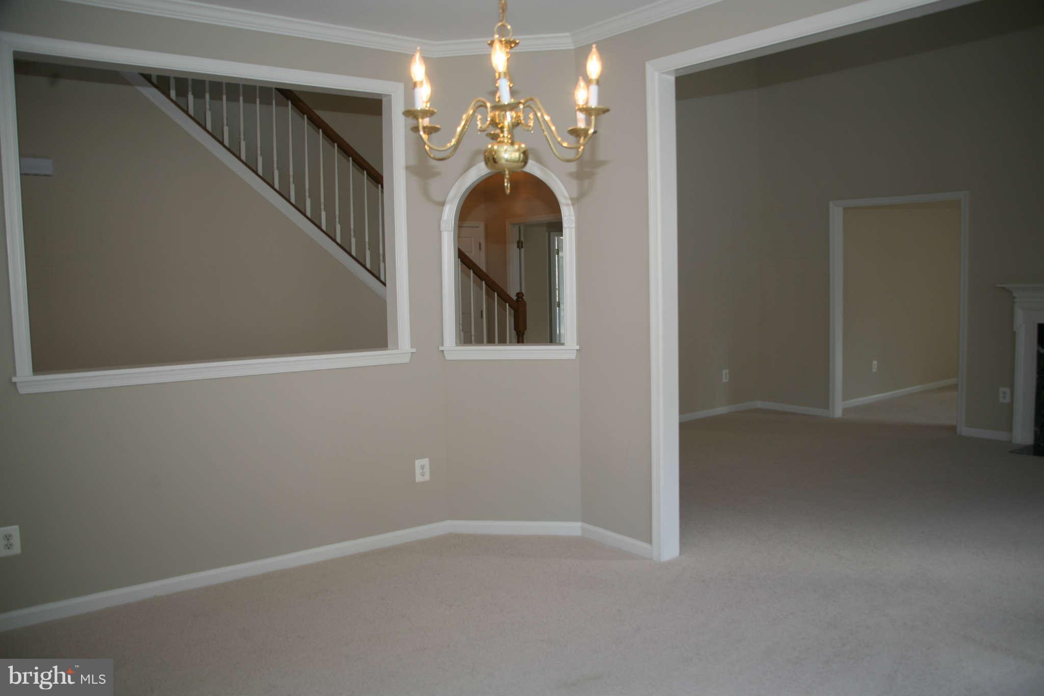 13587 Ryton Ridge Lane Gainesville, VA 20155 - Photo 9 of 28 Dining Room