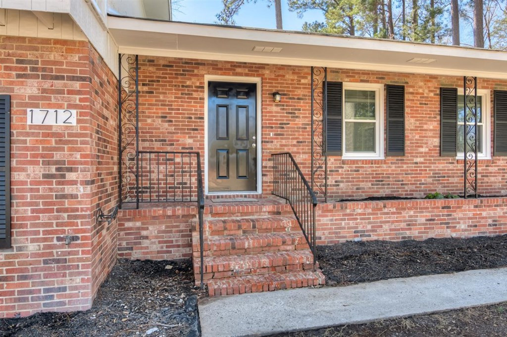 1712 Goshen Road Augusta, GA 30906 - Photo 4 of 36