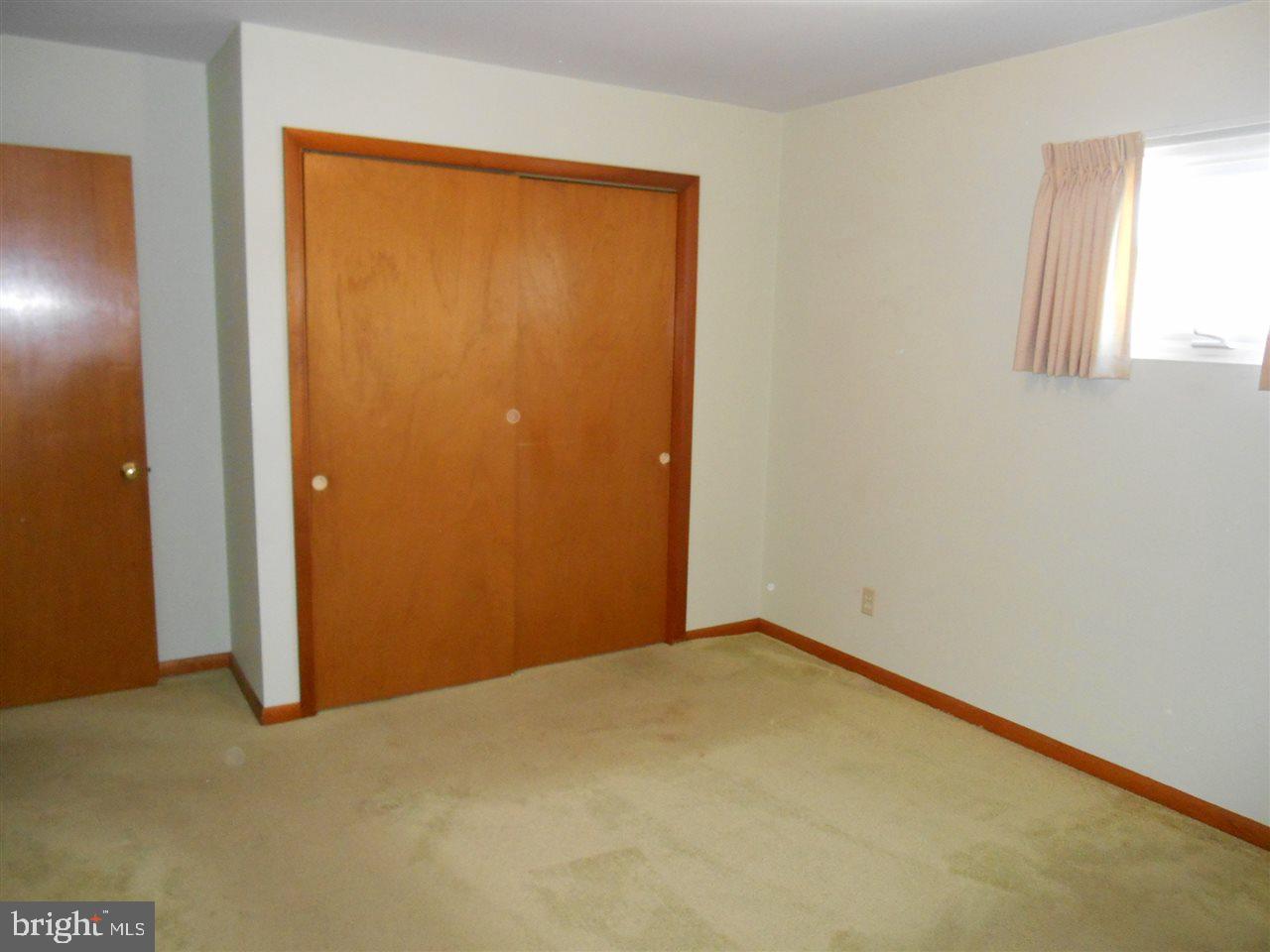 329 George Street Hanover, PA 17331 - Photo 6 of 12 Gallery Image 6