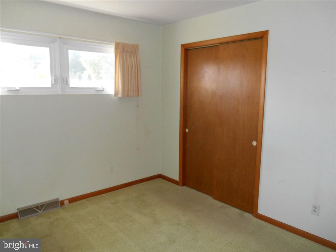 329 George Street Hanover, PA 17331 - Photo 7 of 12 Gallery Image 7