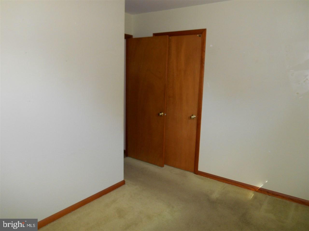329 George Street Hanover, PA 17331 - Photo 8 of 12 Gallery Image 8