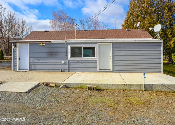 $330,000 | 10063 South Naches Road, Naches, WA 98937
