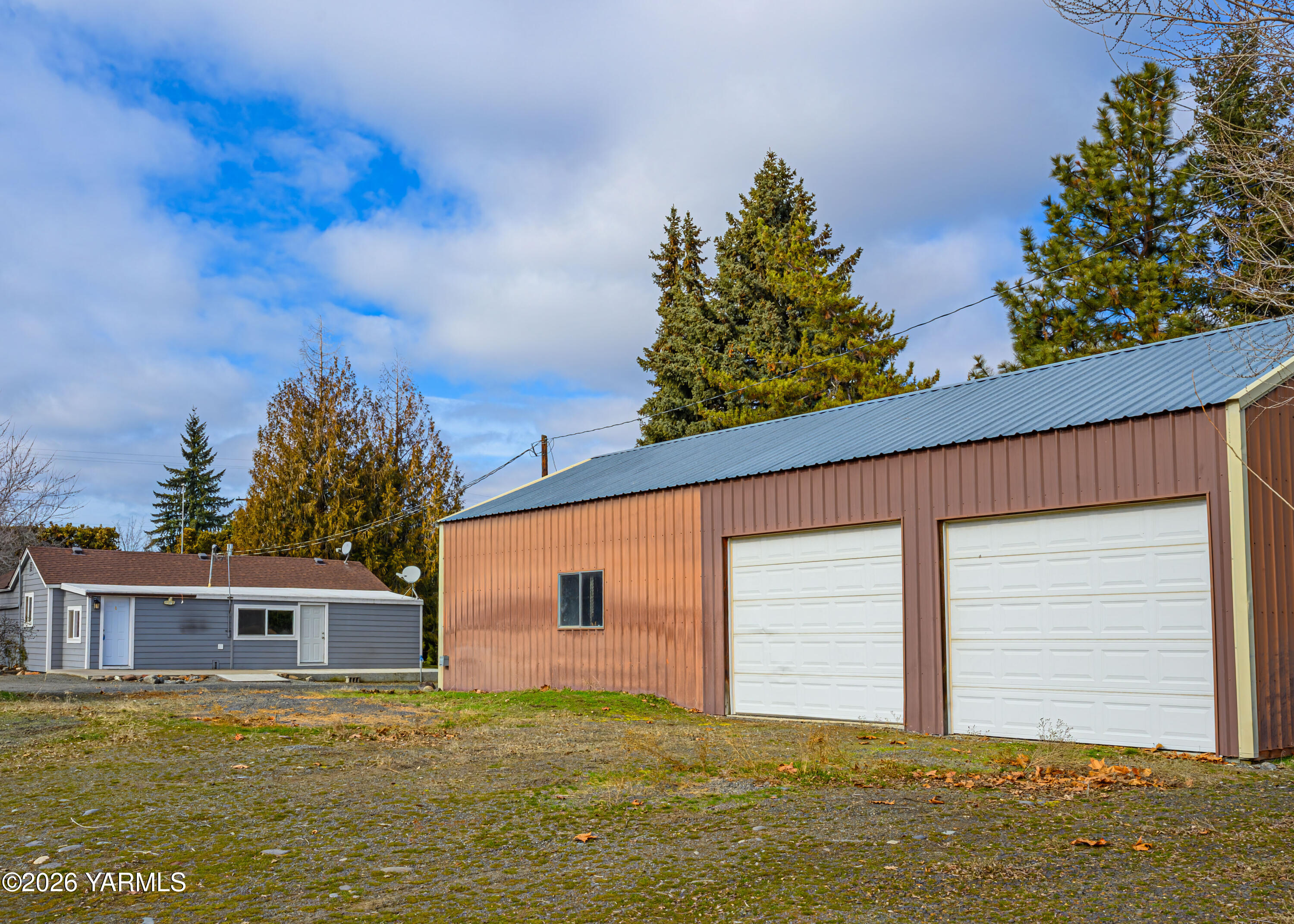 10063 South Naches Road Naches, WA 98937 - Photo 23 of 24 #22 House and Shop