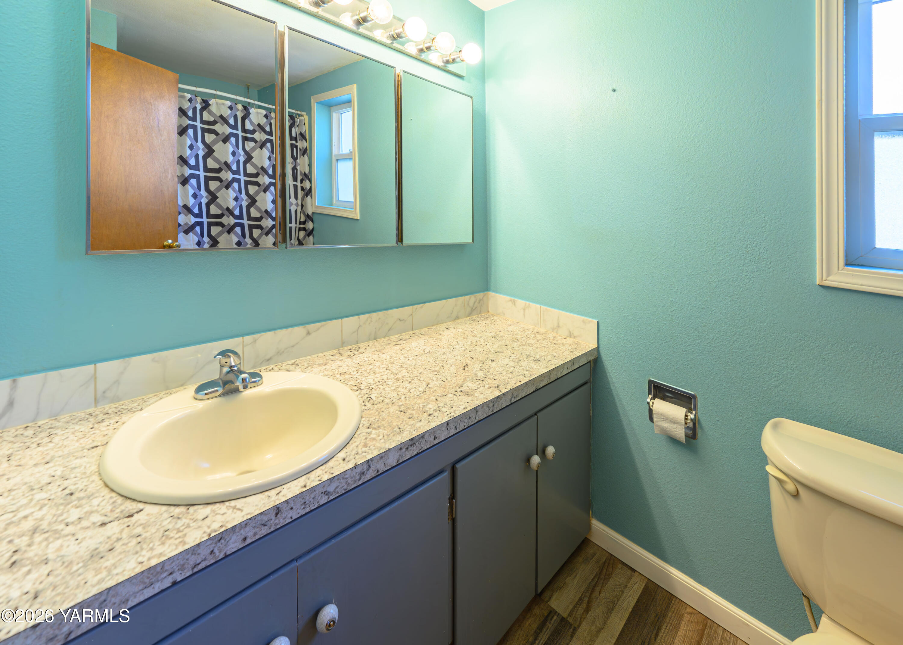 10063 South Naches Road Naches, WA 98937 - Photo 3 of 24 #15 Bathroom
