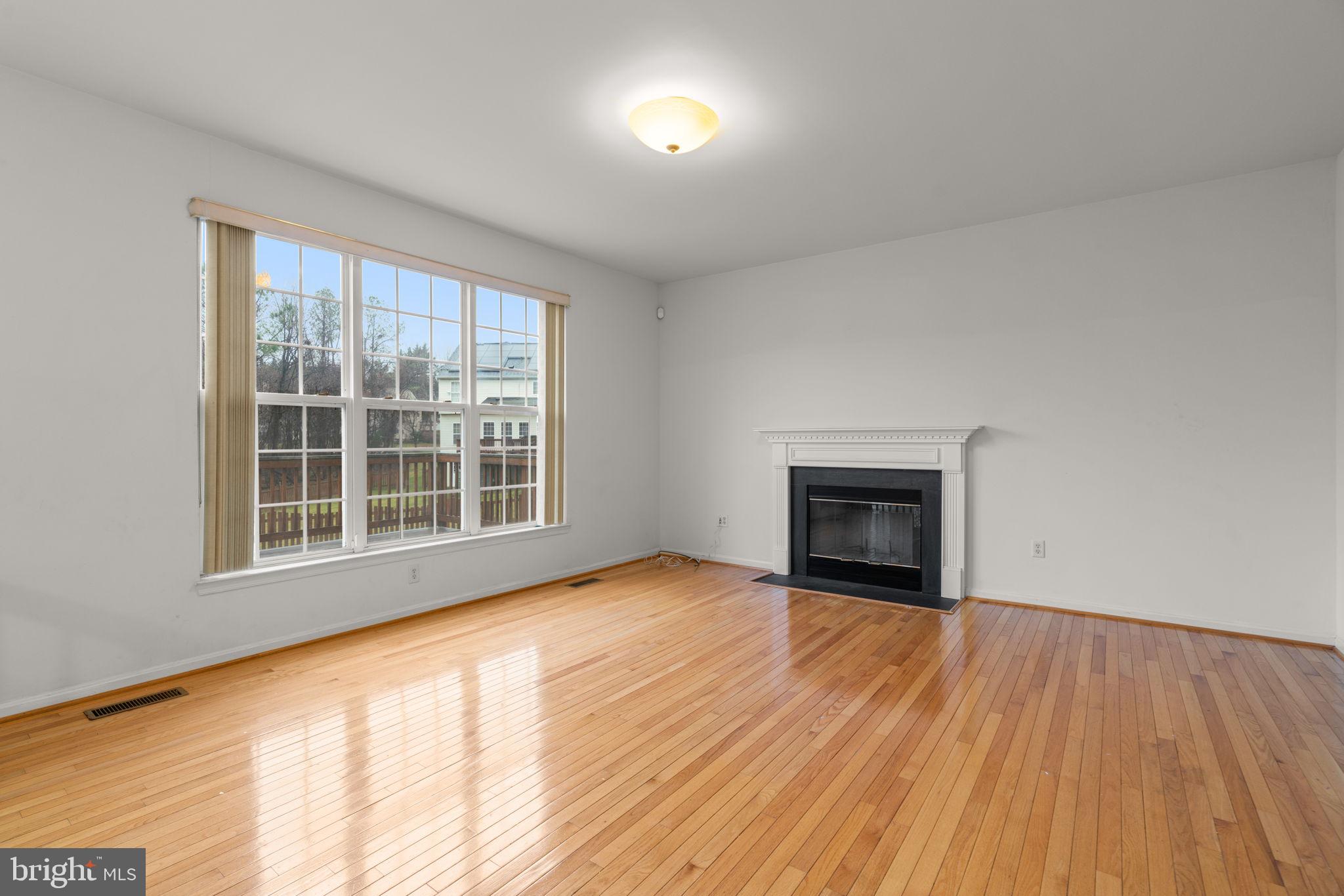 8708 Hidden Pool Court Laurel, MD 20723 - Photo 8 of 25 Family Room