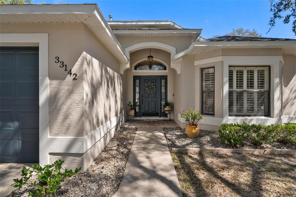 33142 Kaylee Way Leesburg, FL 34788 - Photo 5 of 45 a view of entrance of the house