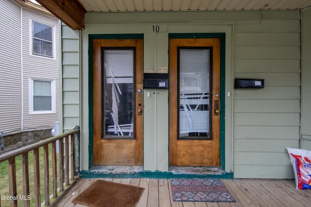 $385,000 | 10 Putnam Street, Albany, NY 12202