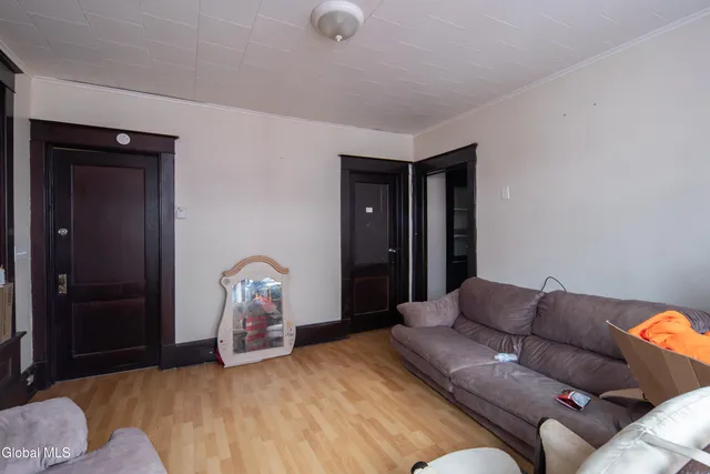 $385,000 | 10 Putnam Street, Albany, NY 12202