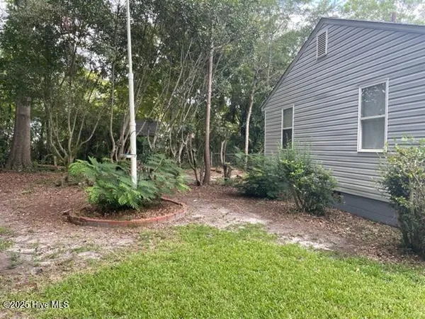 $2,400 | 502 8th Street, New Bern, NC 28560