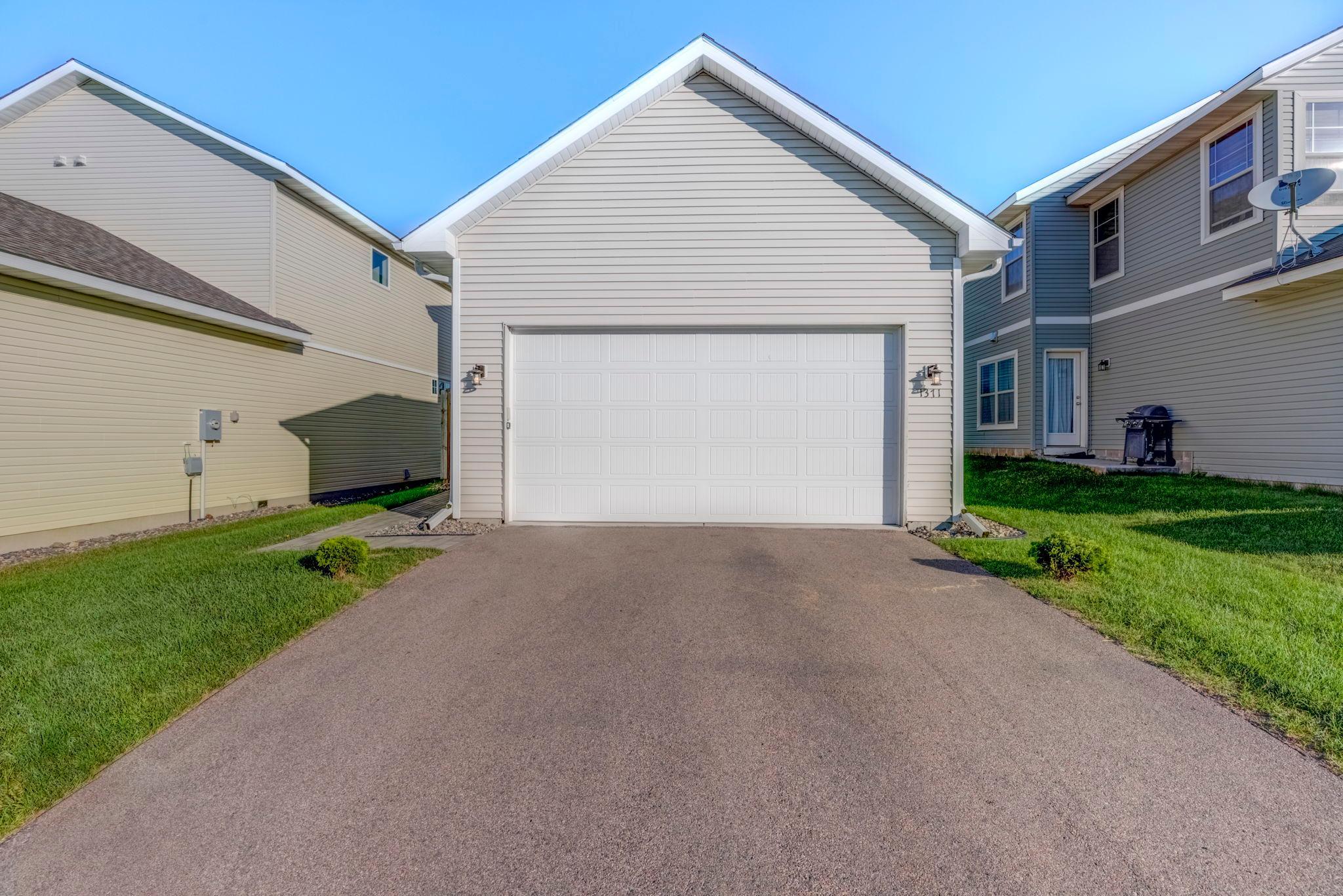 1371 Romeo Court Chaska, MN 55318 - Photo 35 of 37 Gallery Image 35