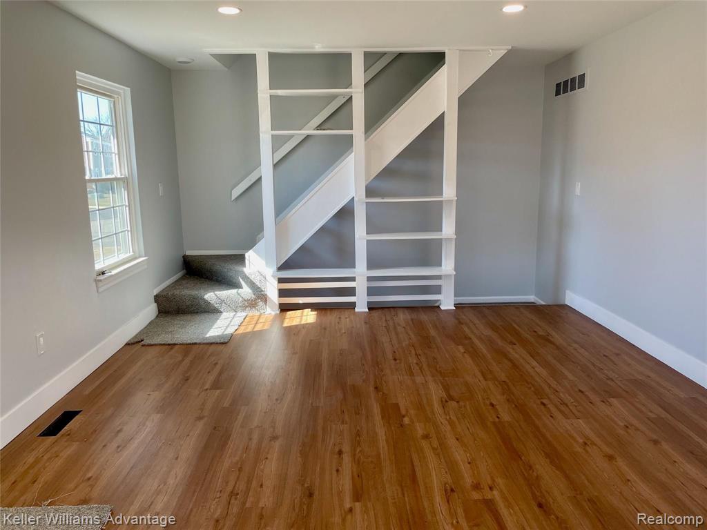 23594 North Rockledge Novi, MI 48375 - Photo 21 of 22