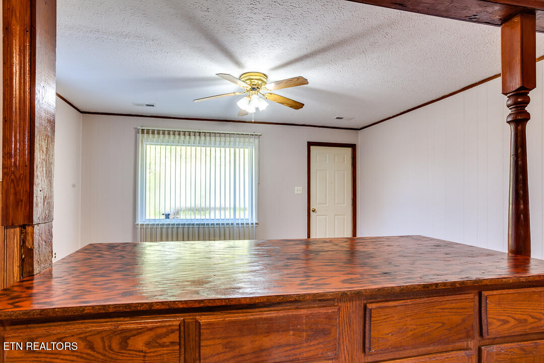 134 Old Coalfield Road Harriman, TN 37748 - Photo 10 of 28 015241017-1-134OldCoalfieldRdHarrimanTn-