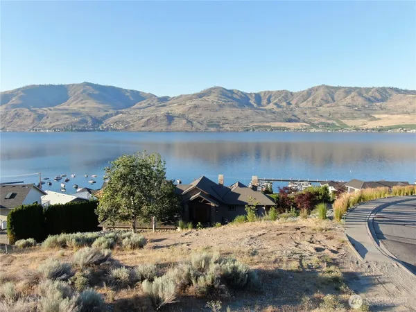 $240,000 | 210 Crystal Drive, Chelan, WA 98816