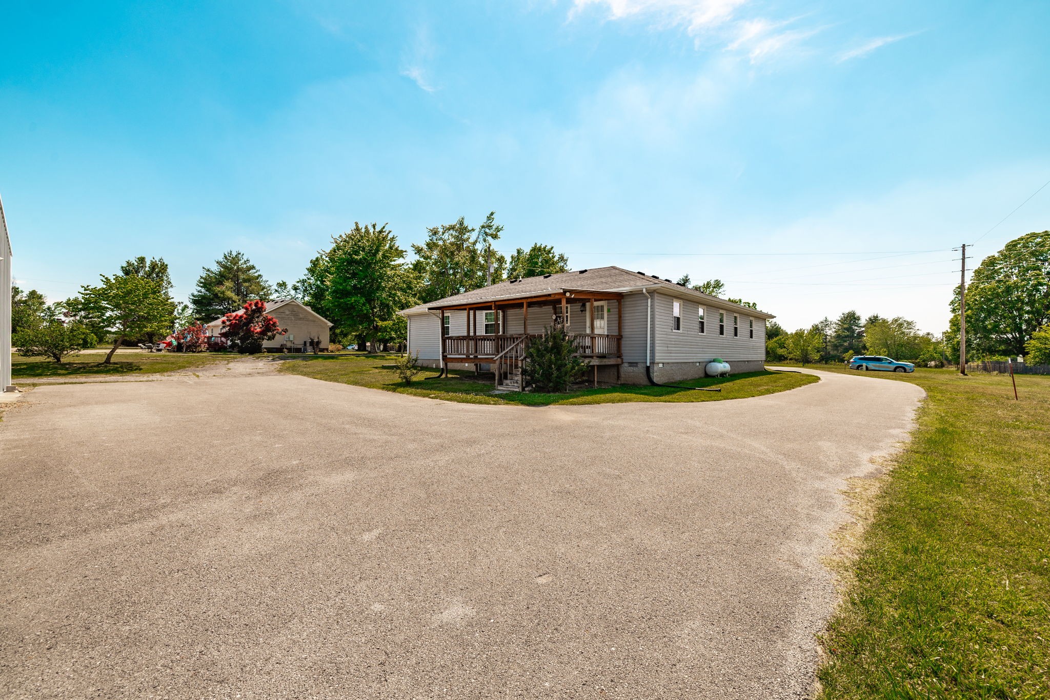 1212 Mt Vernon Road Bethpage, TN 37022 - Photo 11 of 48