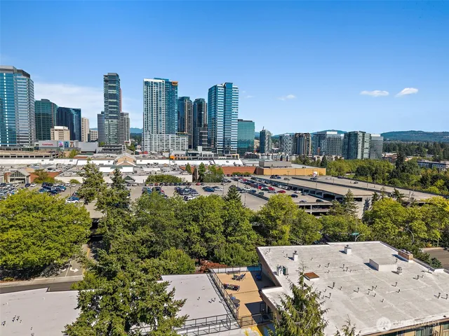 $2,050 | 511 100th Avenue Northeast, Unit 305, Bellevue, WA 98004