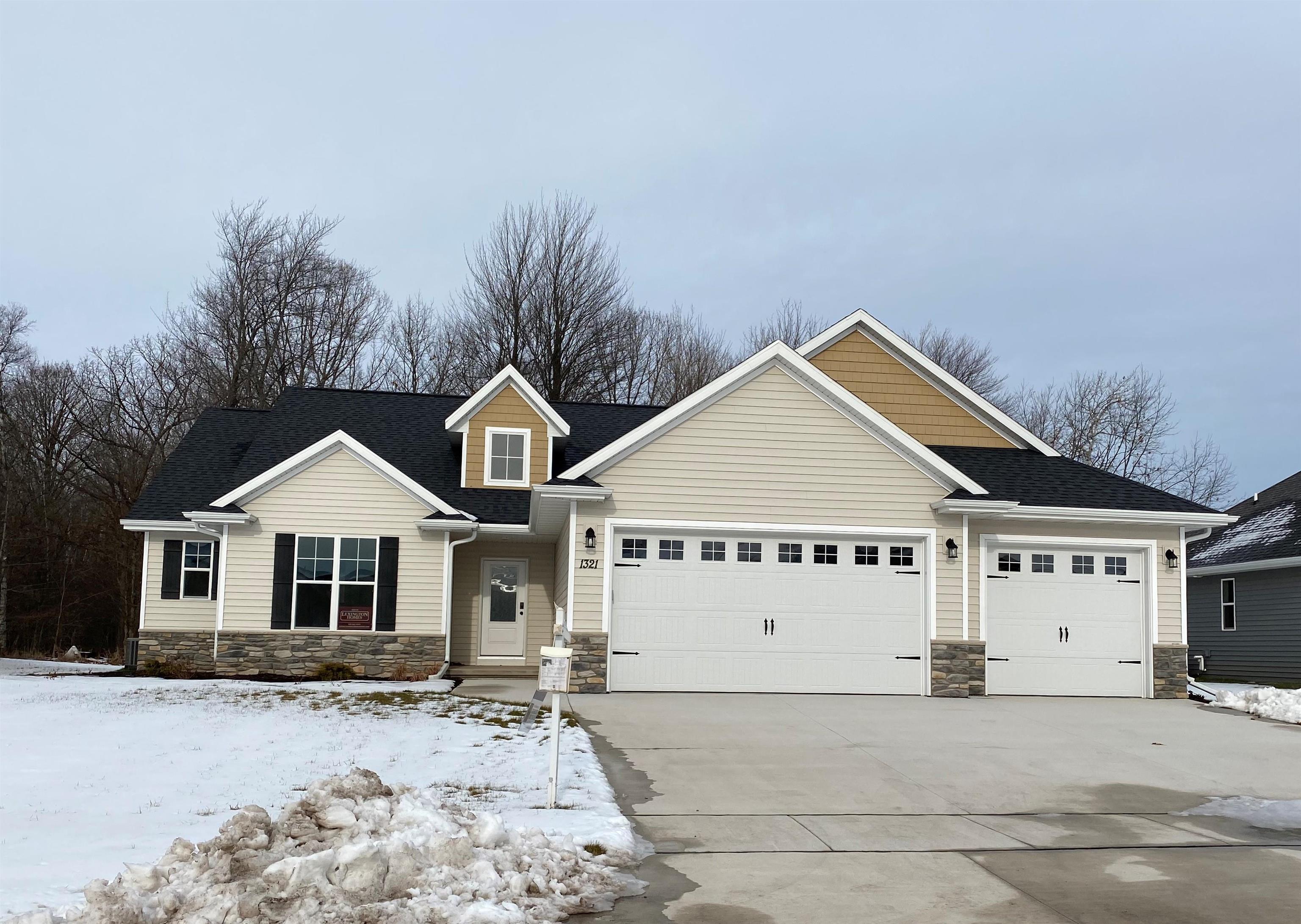 1321 Copilot Way, De Pere, WI 54115 Compass