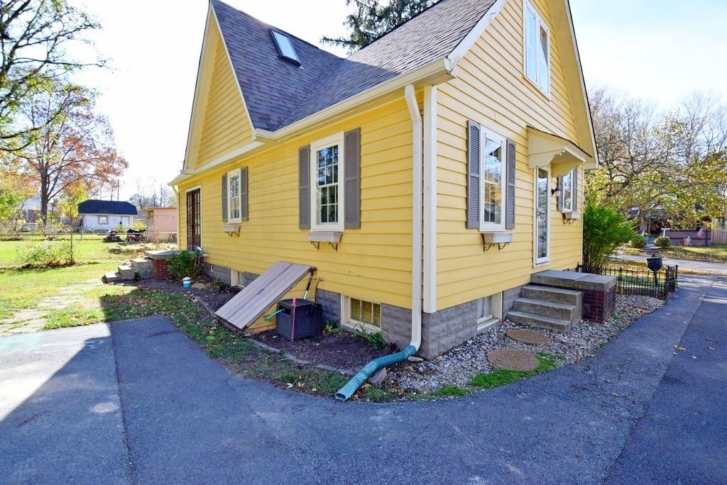 537 South Pendleton Avenue Pendleton, IN 46064 - Photo 6 of 34
