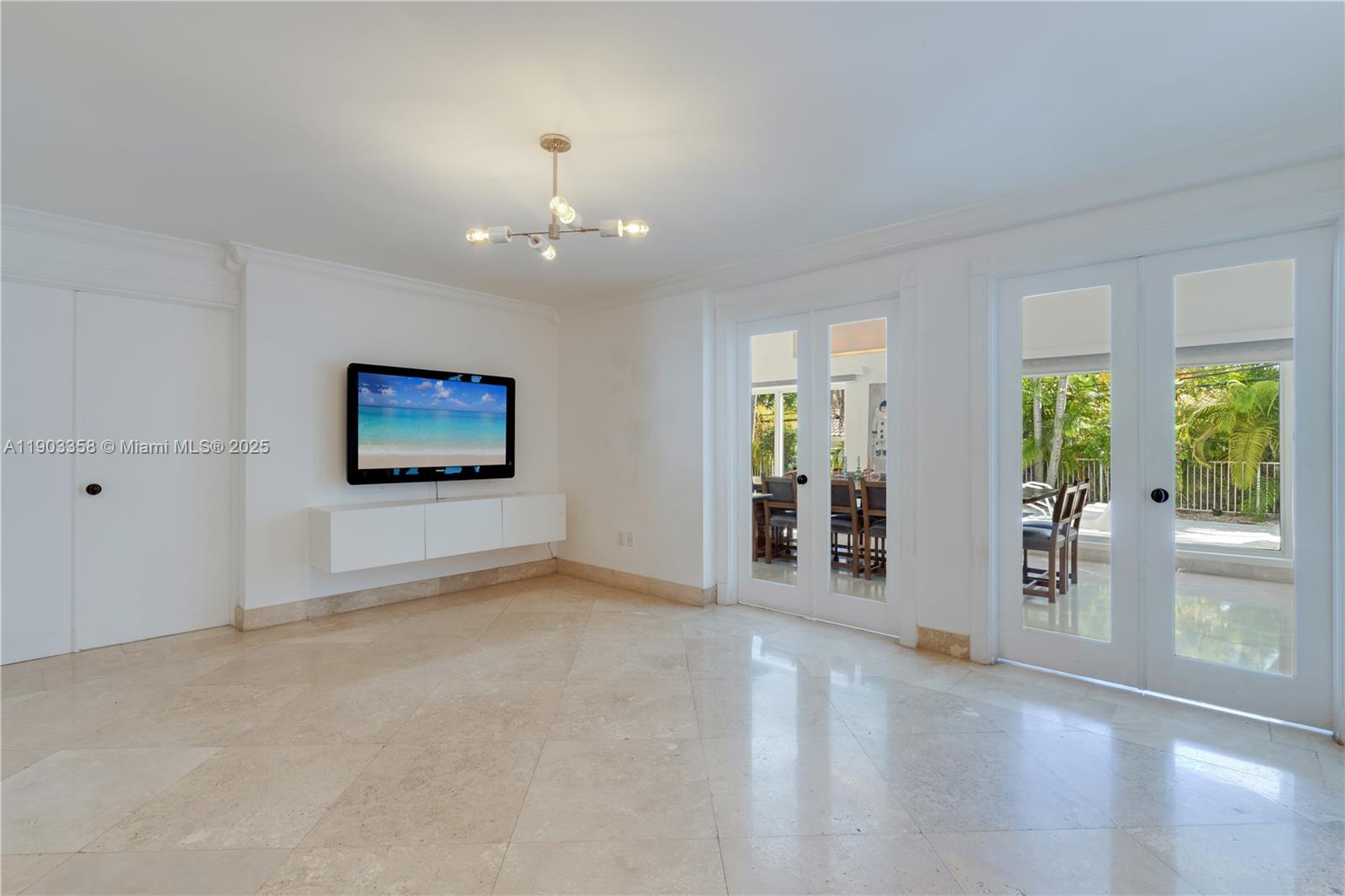 525 Ridgewood Road Key Biscayne, FL 33149 - Photo 41 of 62