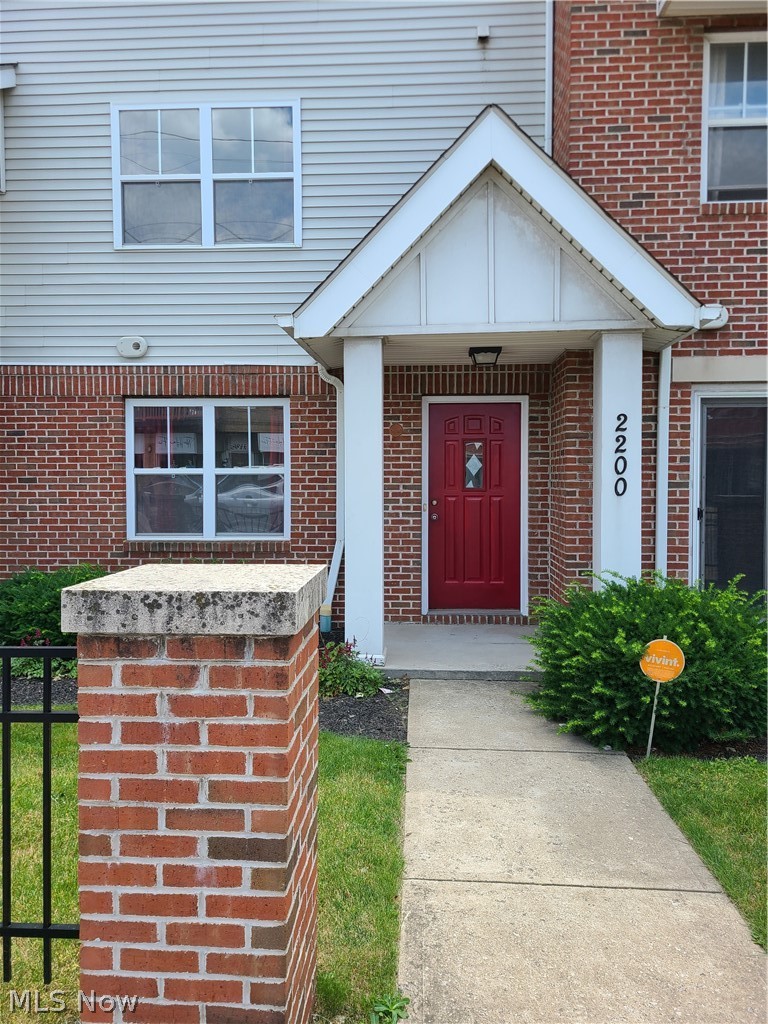 2200 Noble Road Cleveland, OH 44112 - Photo 2 of 27