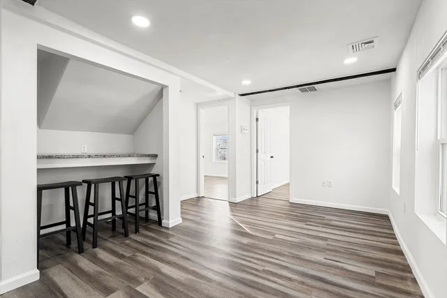 $3,300 | 249 West Main Street, Unit 2, Avon, MA 02322