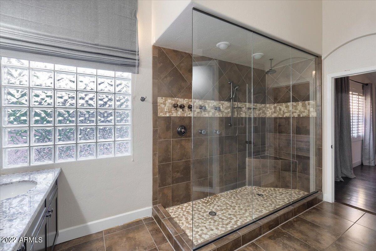 7550 East Glenn Moore Road Scottsdale, AZ 85255 - Photo 20 of 41 25-Primary Shower